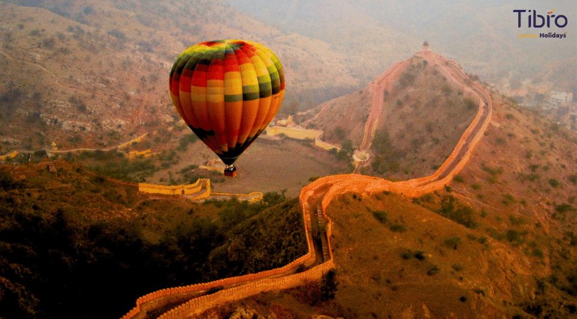 hot air ballon over jaipur 